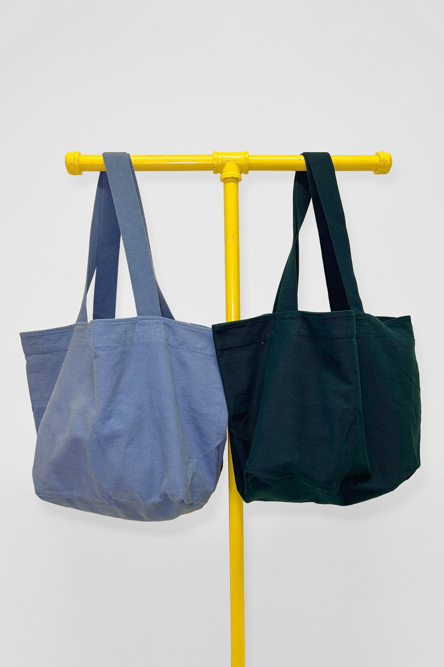 Big Tote 2-Pack, back view