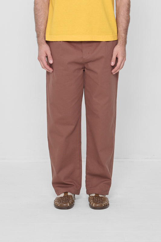 6'2" person in size M Potting Soil Life Uniform Pants. Bunches around the ankles.
