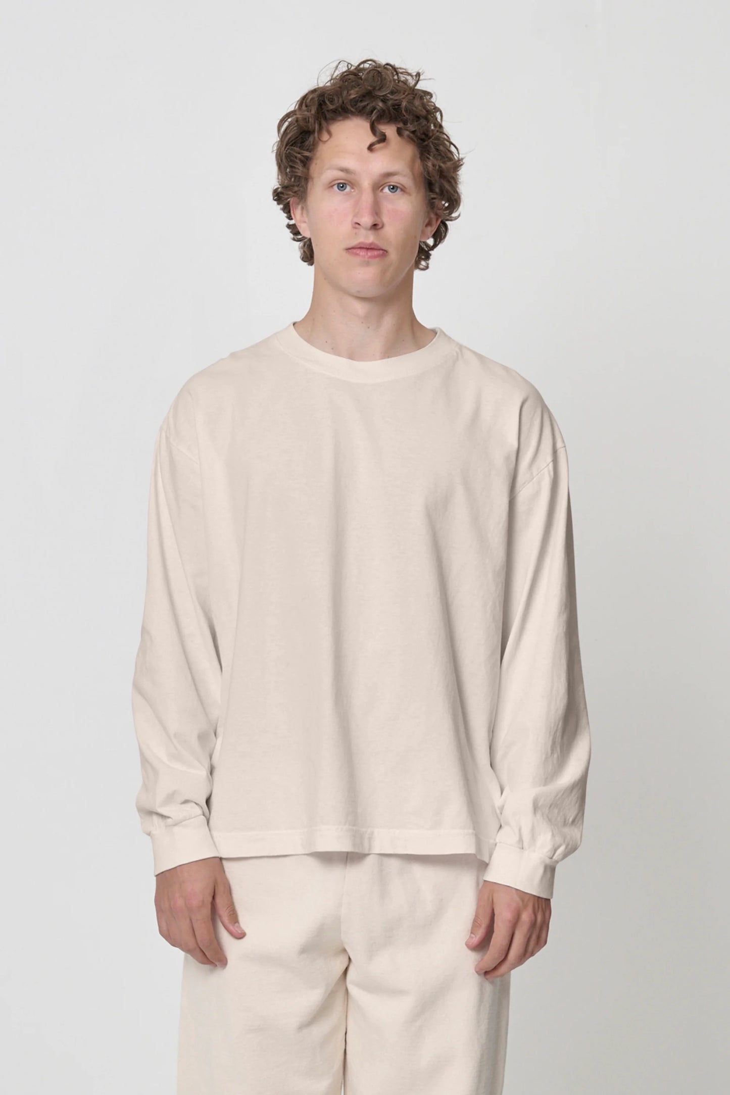 6' man in size M Scour Long Sleeve Boxier Trash Tee; shirt hem at lower-mid-hip.
