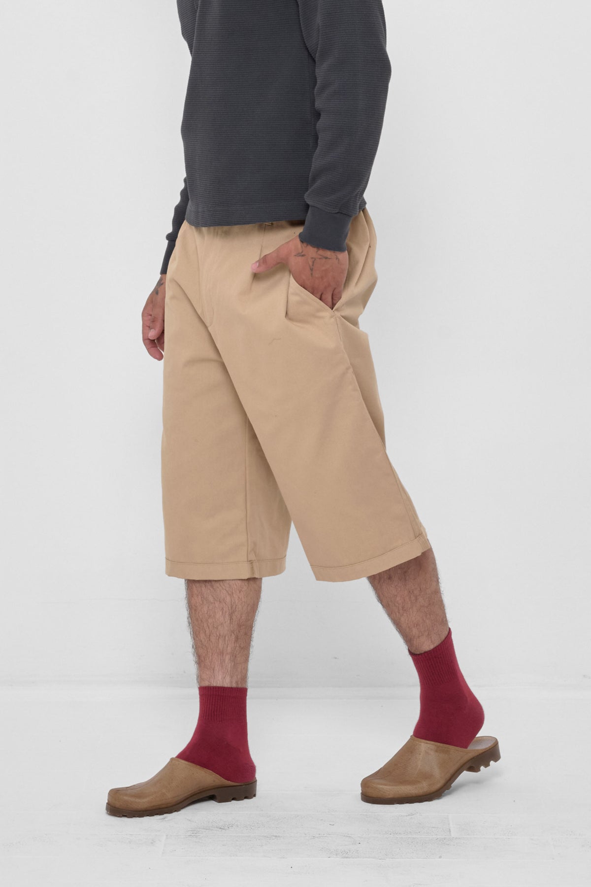 Bermuda Shorts in Sand Storm – side view on model