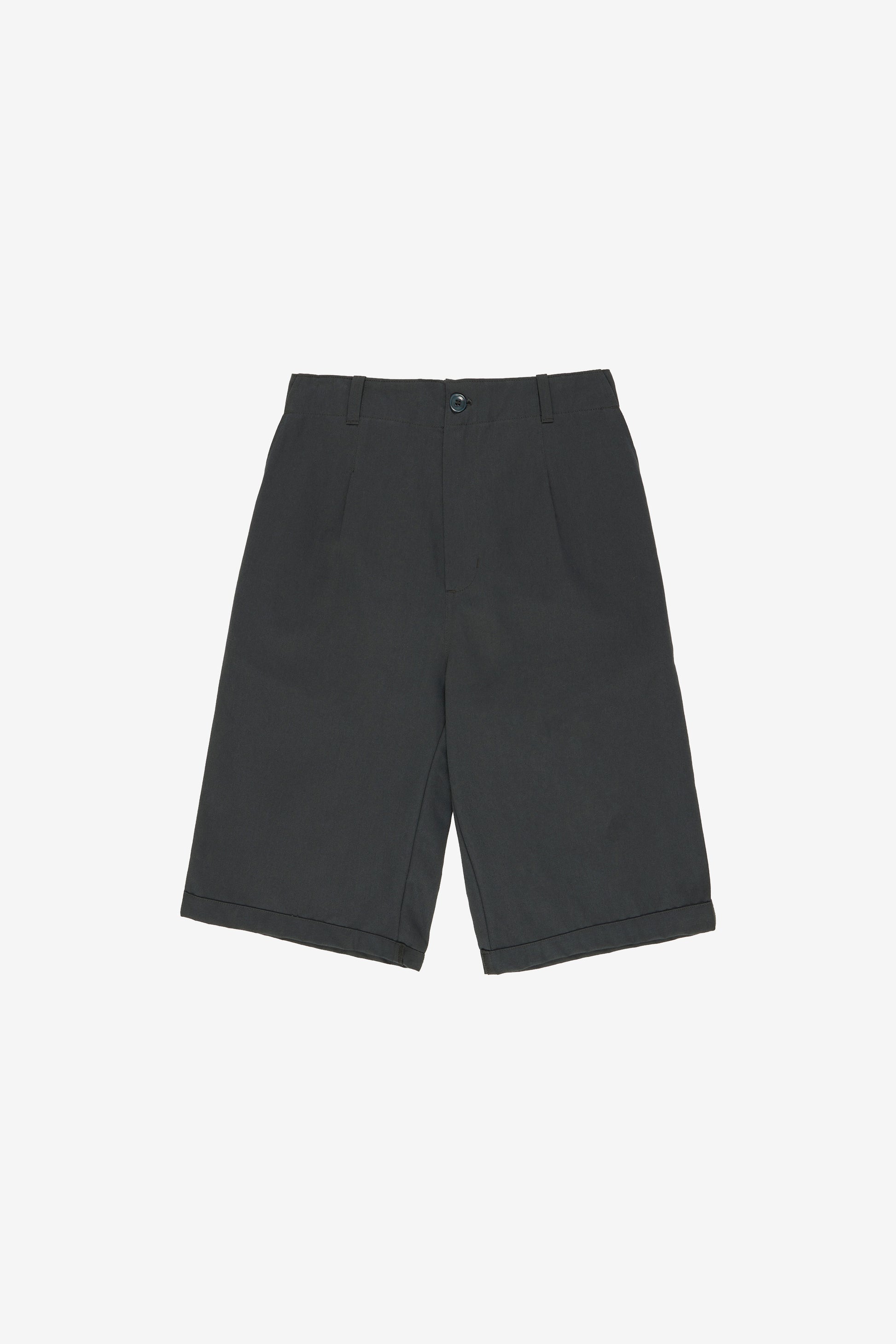 Flat lay shows leg opening is the same width from top of the thigh, down to the hem.