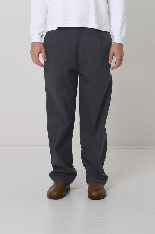 6' person in size L Slate Cotton Twill Life Uniform Pants. Bunches around the ankles.