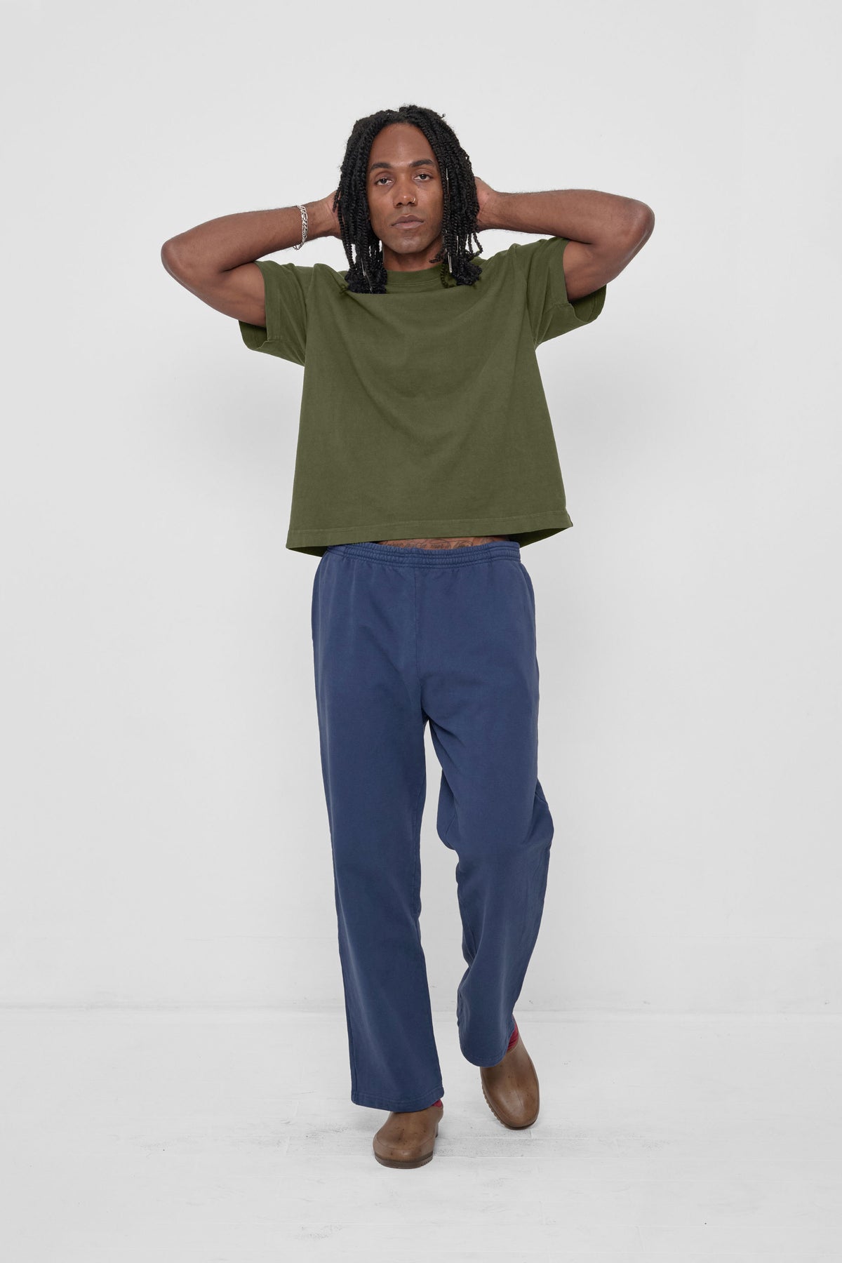 Heavyweight Boxier Trash Tee in Olive – styled with Washed Navy Apartment Pants and Plasticana Gardana Clogs