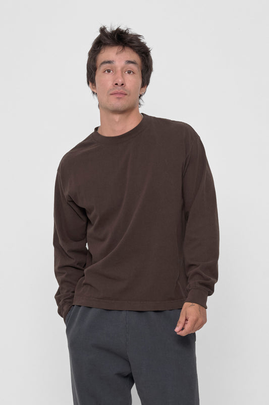 Long Sleeve Boxier Trash Tee in Wet Soil – front view on model