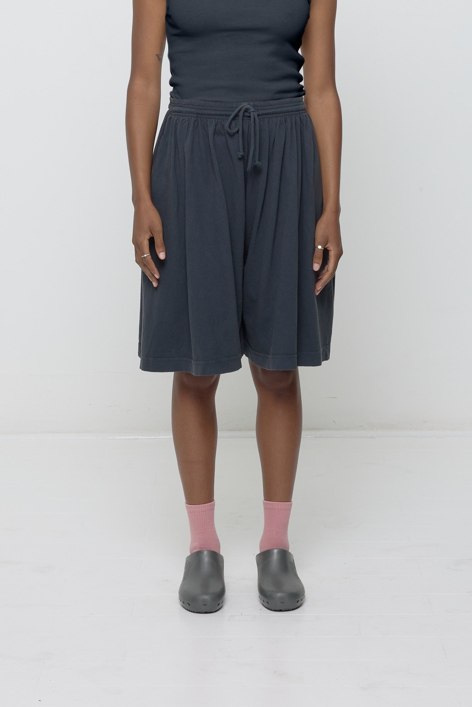 Everybody.World - Long Tubular Shorts