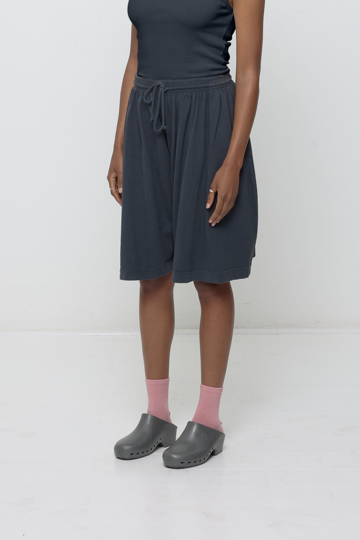 Everybody.World - Long Tubular Shorts