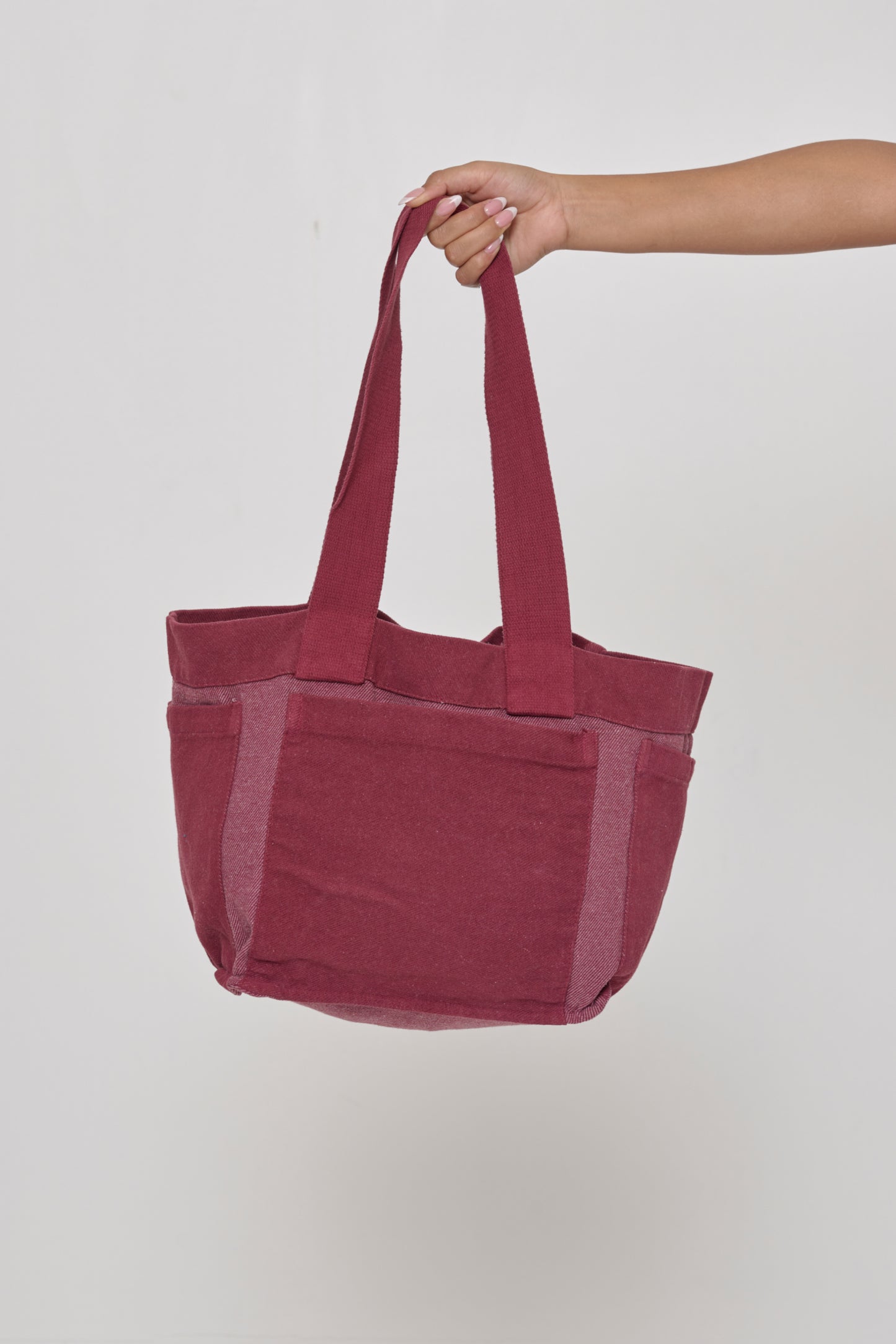 Reversible Pocket Closed-Loop Tote