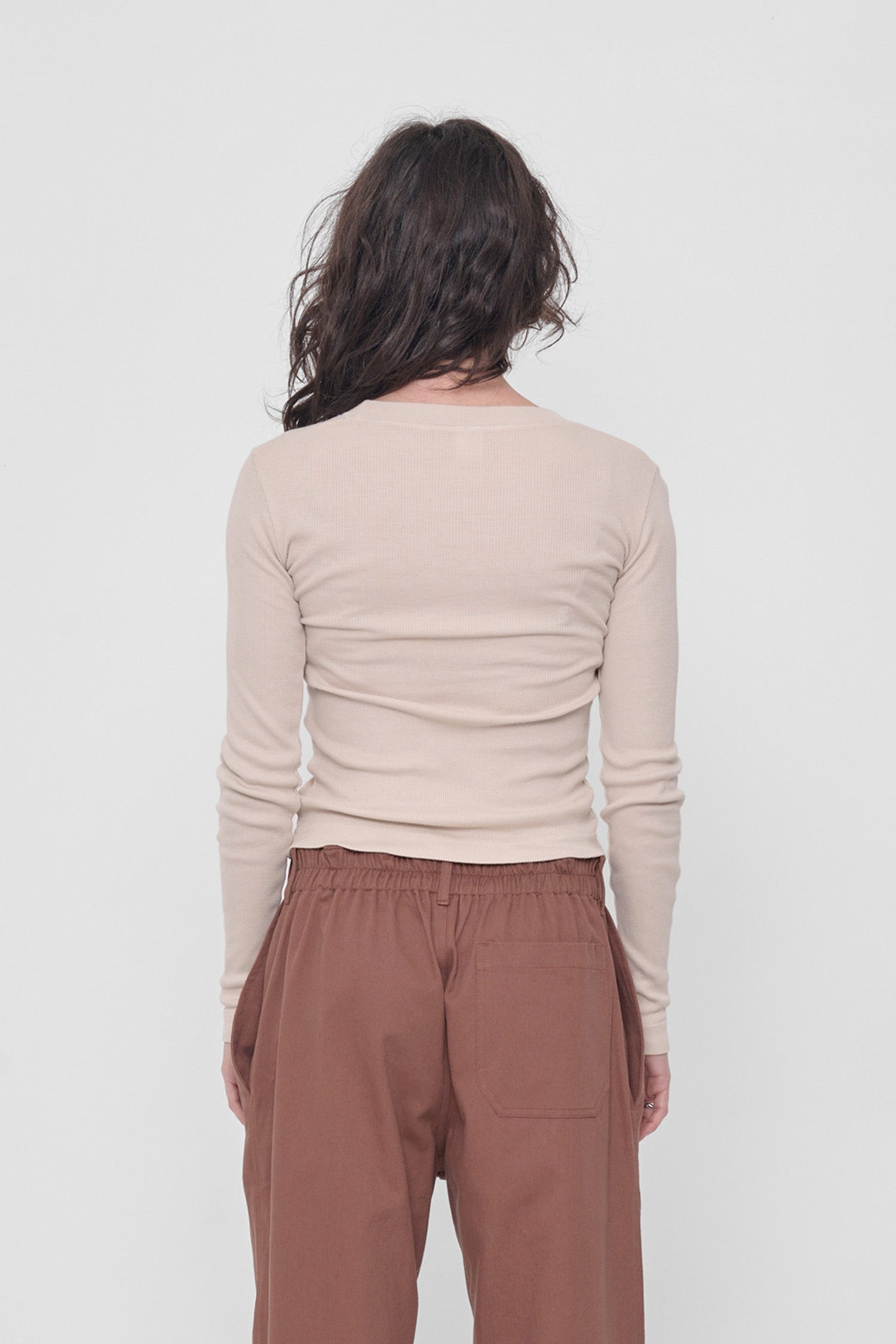 Back view: Fitted throughout.