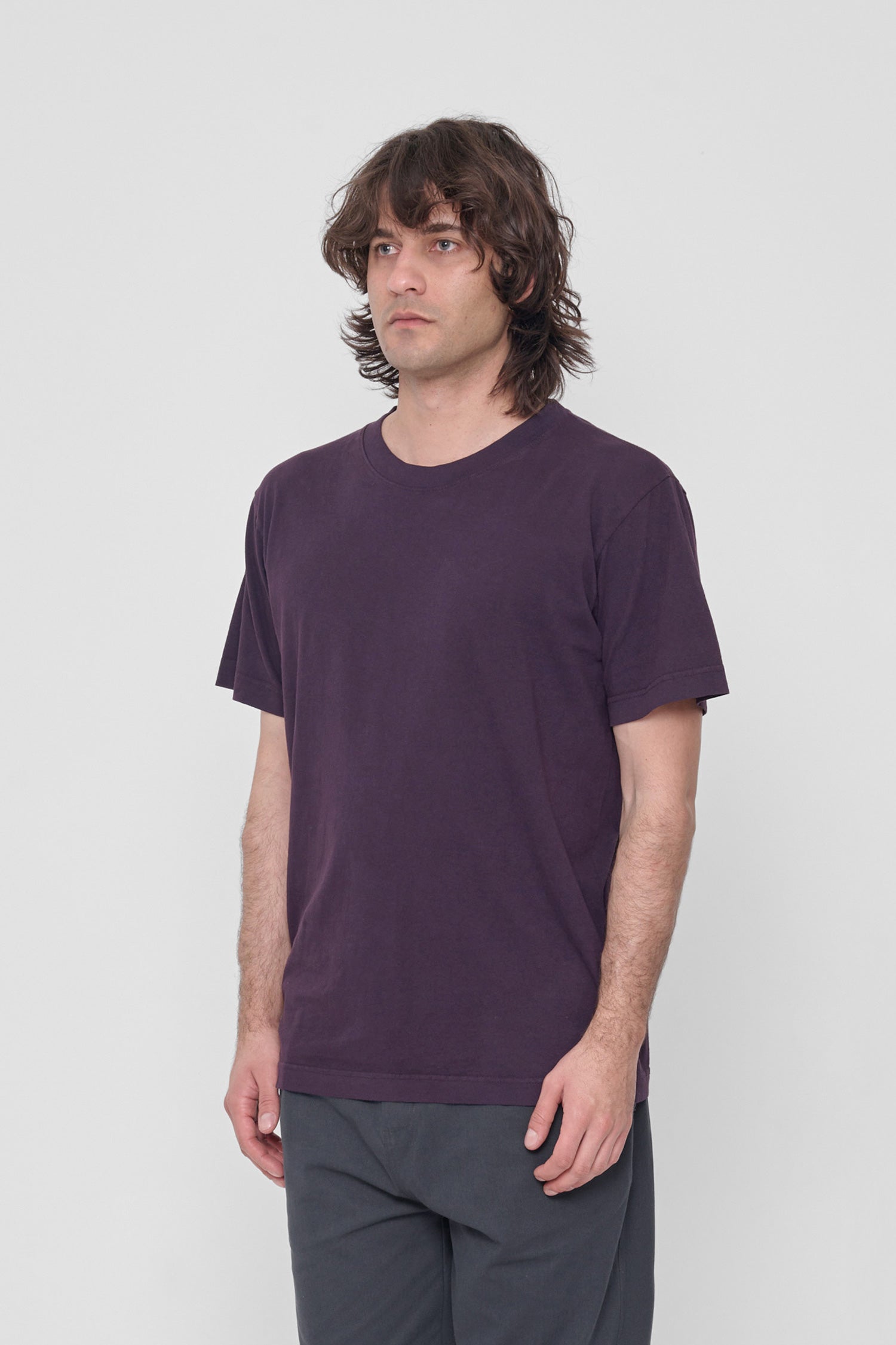 3/4 front view shows lack of side seams.