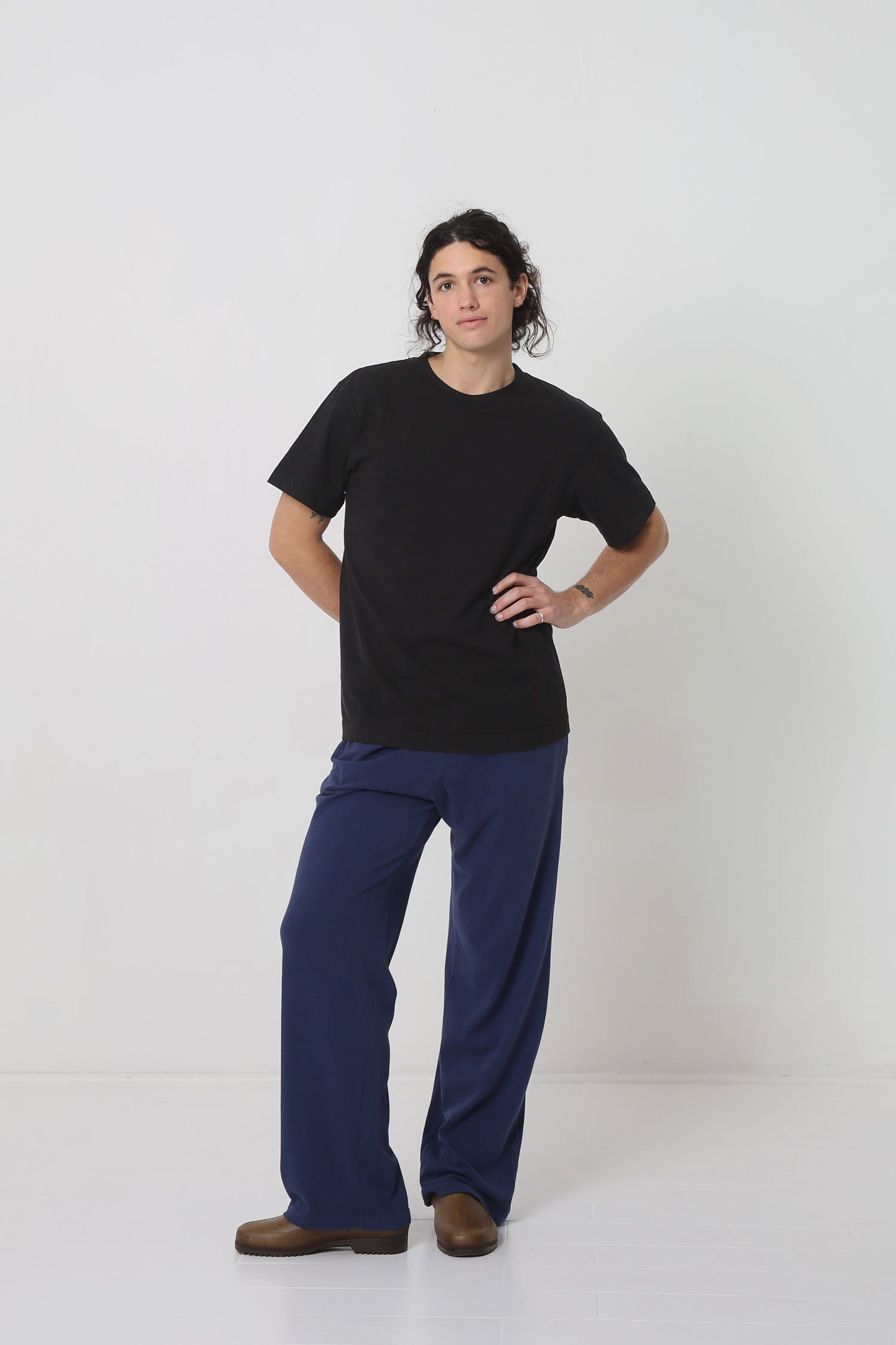 Styled with Washed Navy Apartment Pants and Plasticana shoes.