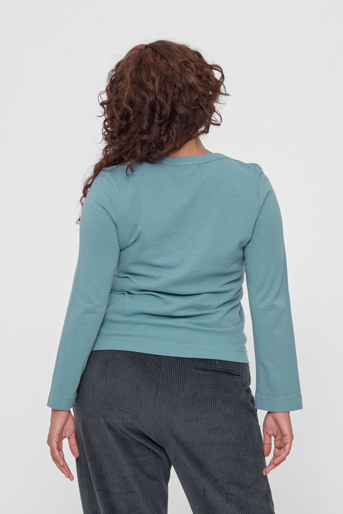 Straight Sleeve Tailored Trash Tee in Oyster - back view on model