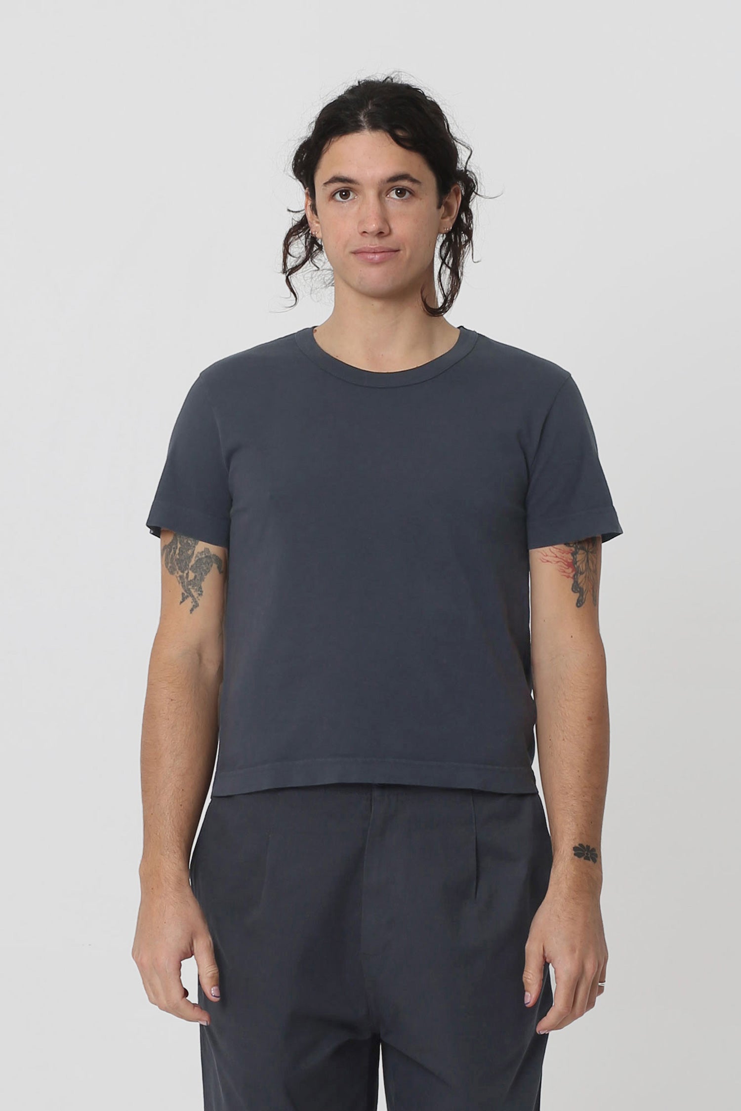 Check out our latest billboard! This firefighter has a huge 最終値下げ新品 everyone billboard tee (ASH) L