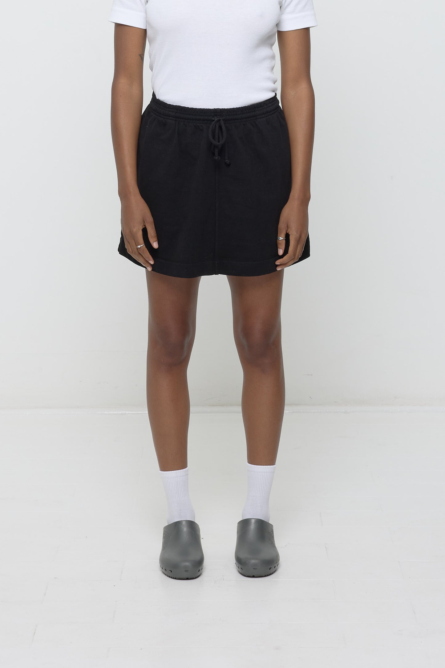 Trash Skirt - Everybody.World