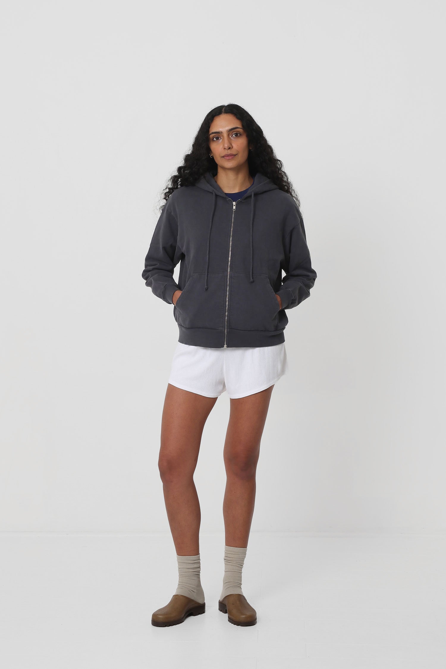 ボーダーズアットバルコニー ZIP UP HOODIE 36 さくらいろ Women's Hollister Feel Good Zip-Up Senior '26 Graphic Hoodie